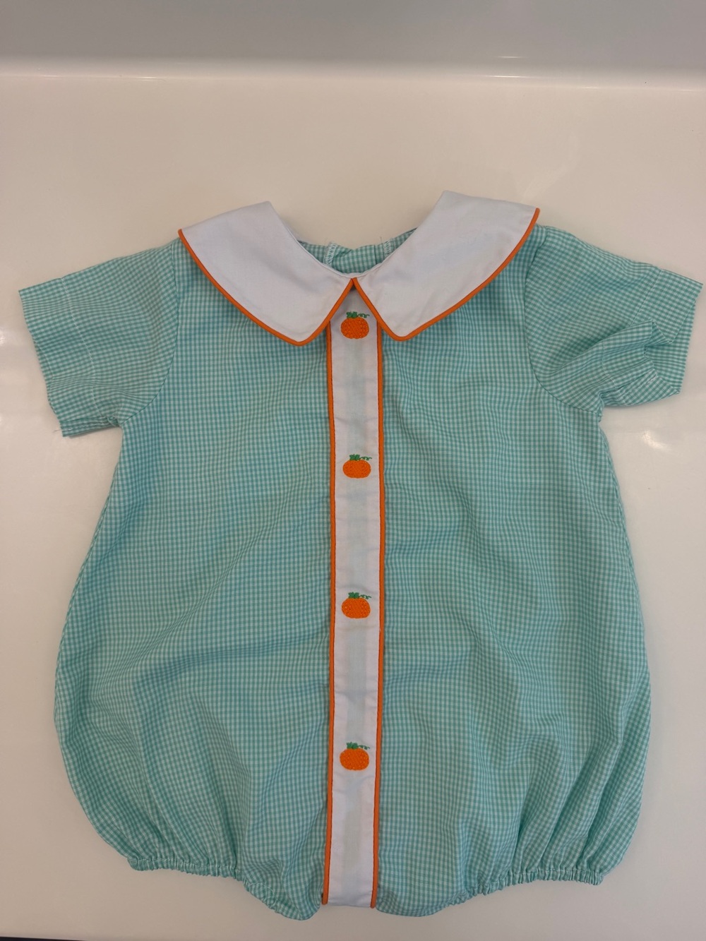 Green gingham pumpkin bubble